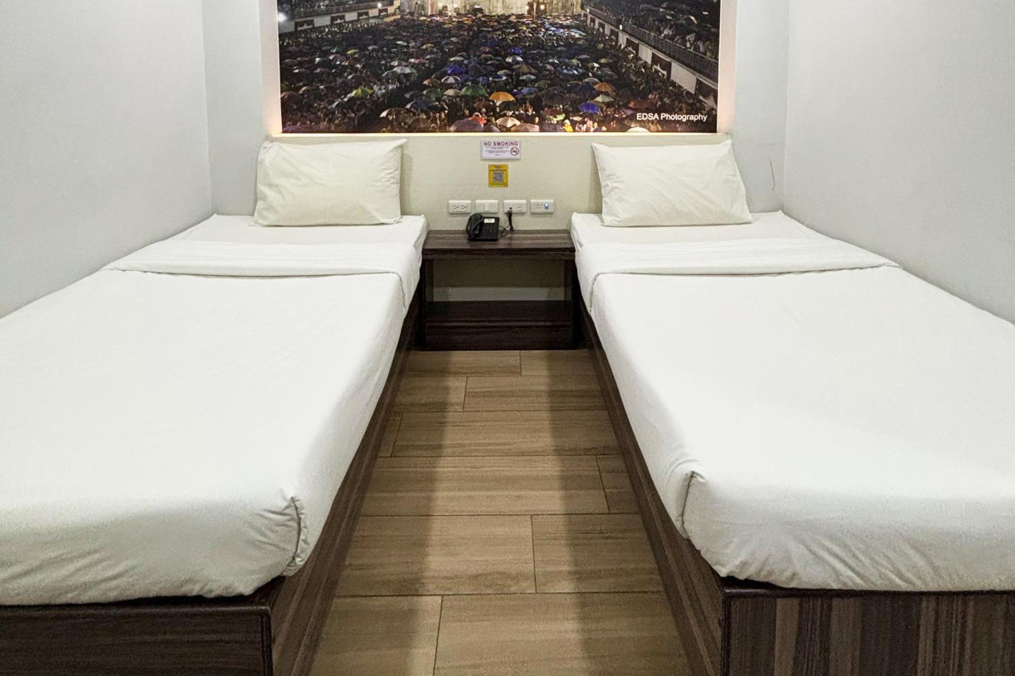 Sugbutel Family Hotel Себу Экстерьер фото