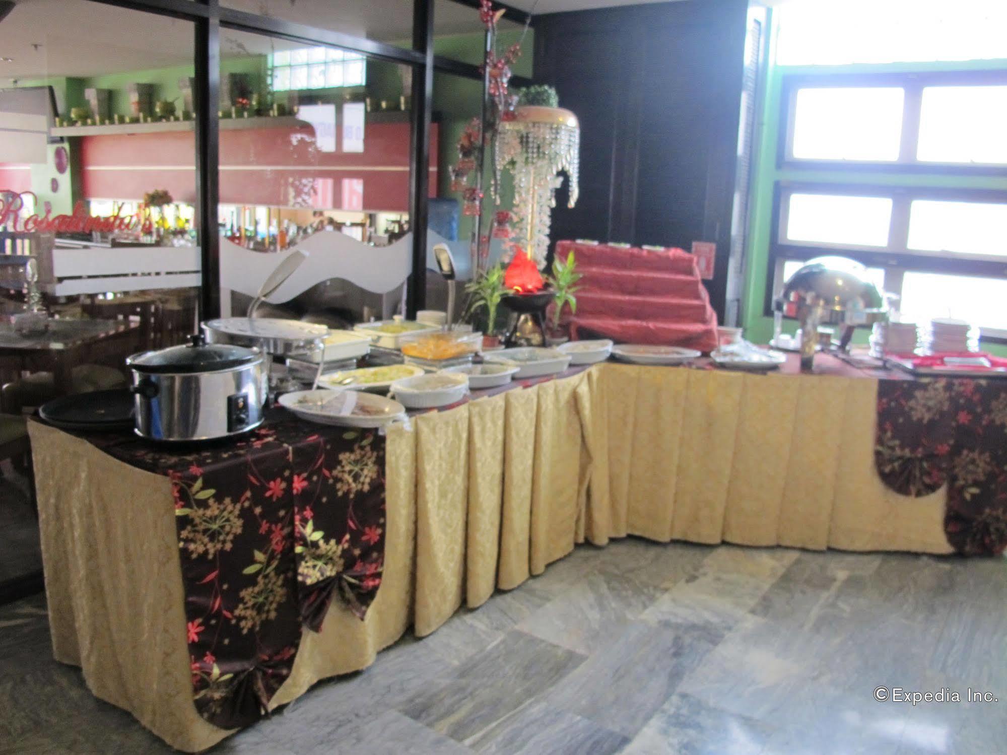 Sugbutel Family Hotel Себу Экстерьер фото